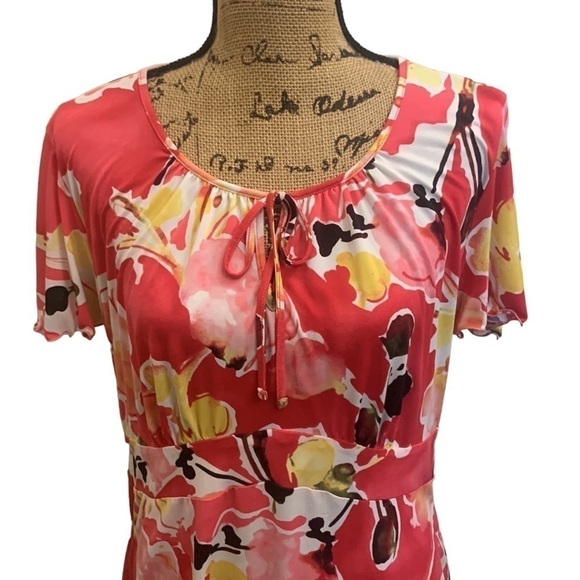 Alfani Floral Red‎ Pink Keyhole Tie Short Ruffle Sleeve Stretchy Top Size XL - Picture 3 of 7